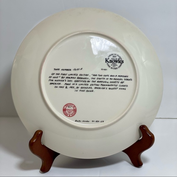 Vintage 1986 Collectors Plate “A Mother’s Welcome” Signed by “Norman Rockwell - Picture 3 of 5